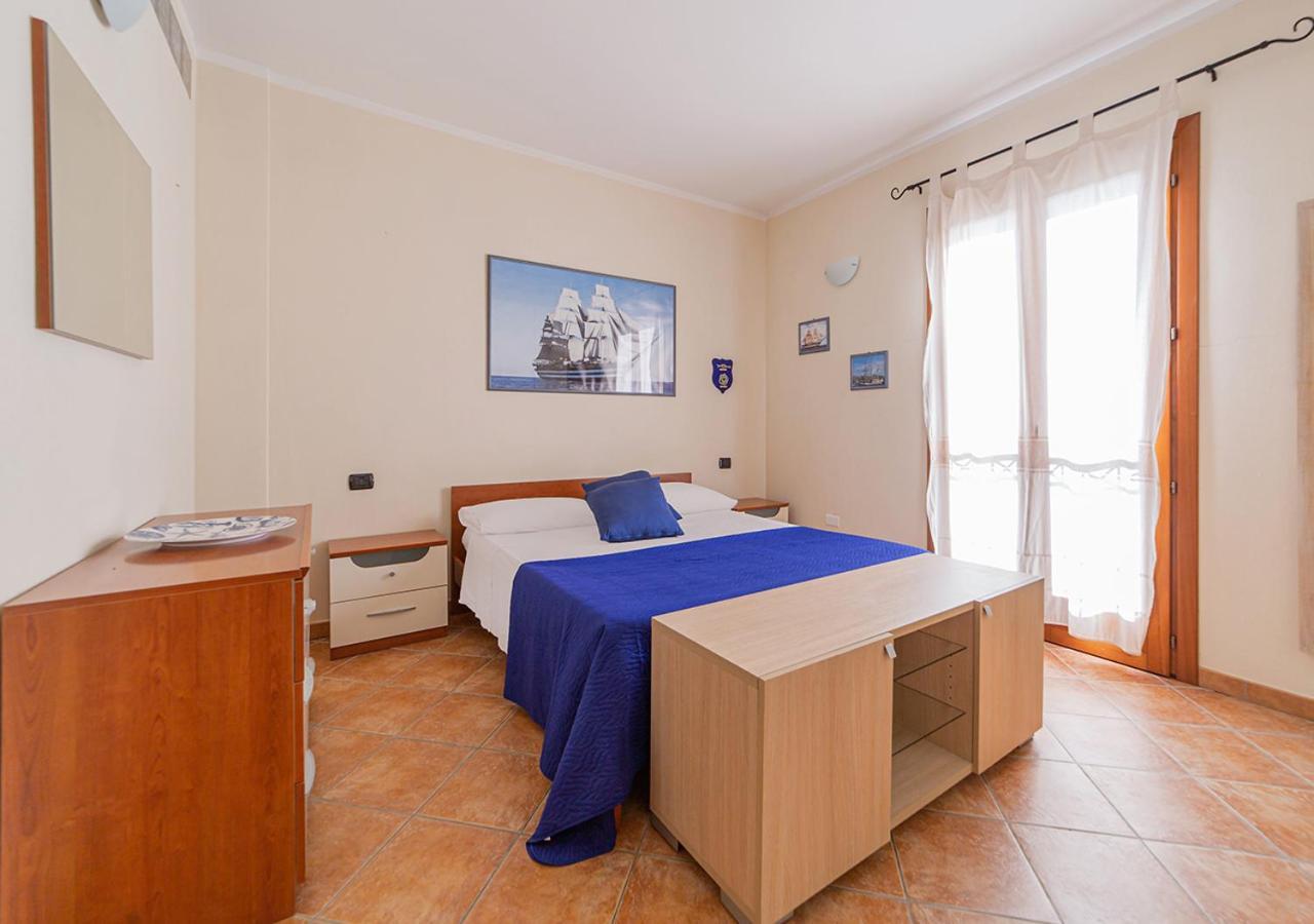 Murphy Holiday Home - Le Residenze Di Padule 02 La Maddalena  Zewnętrze zdjęcie